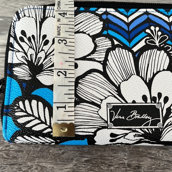 Vera Bradley Foral leather wallet - Picture 9 of 10